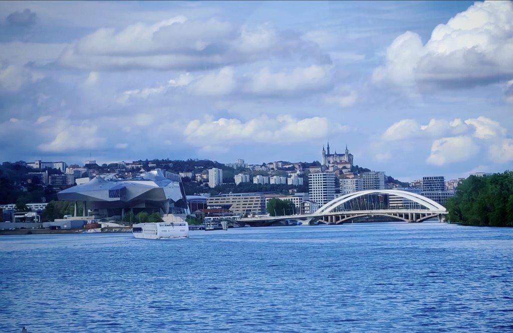 LYON