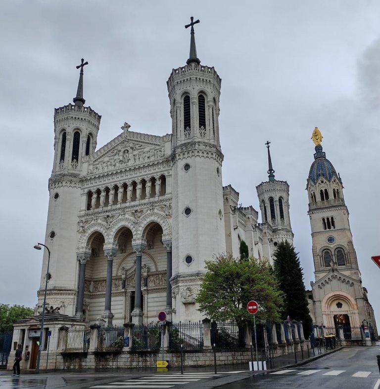 LYON
