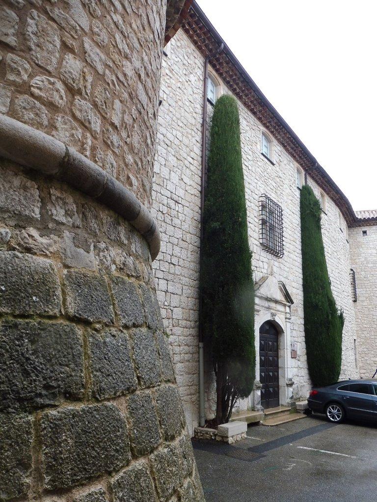 GOURDON