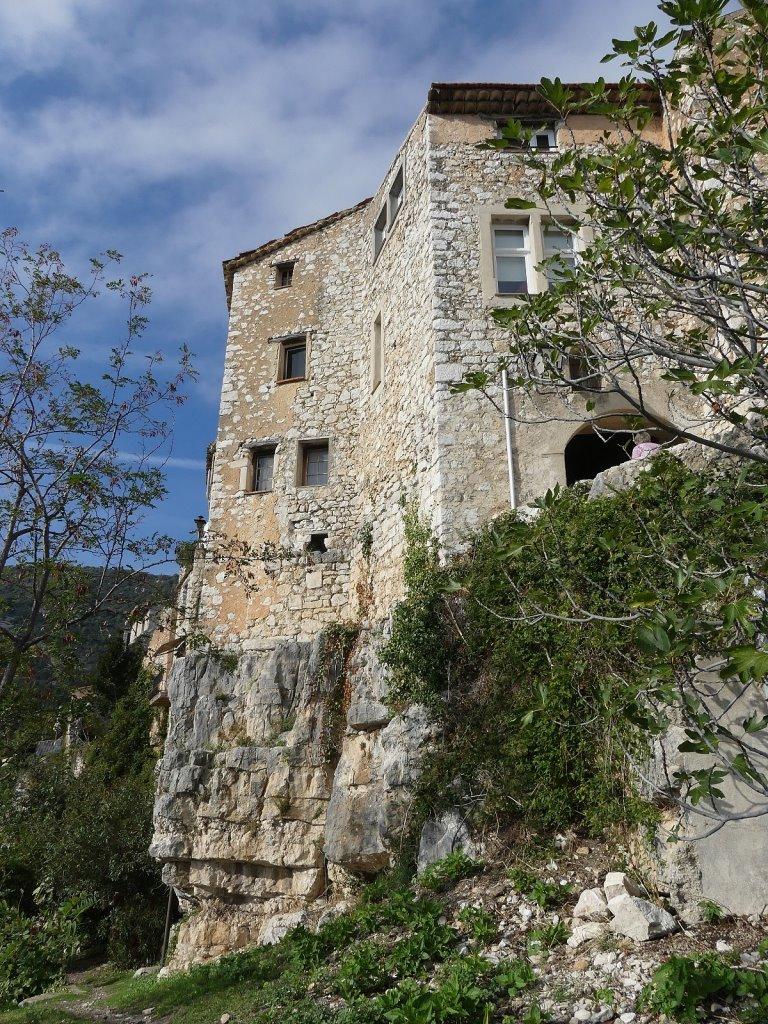 TOURRETTES sur LOUP