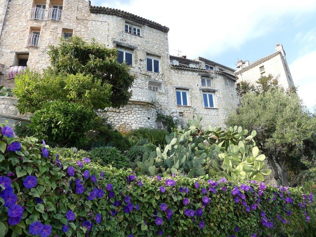 TOURRETTES sur LOUP