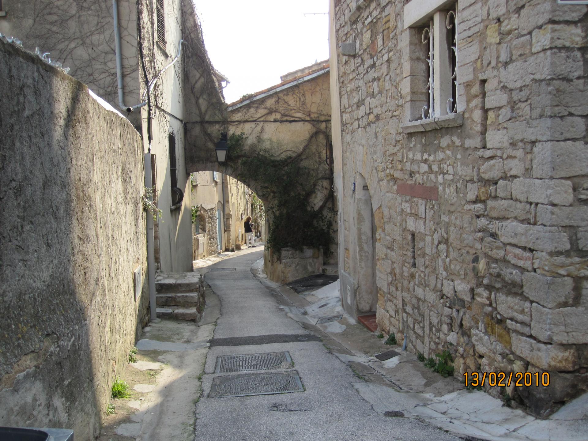 Une  ruelle de HYERES